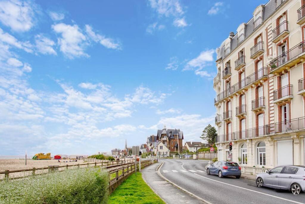 Welc'Home In Houlgate - Vue Et Acces Direct Sur Mer Exterior photo